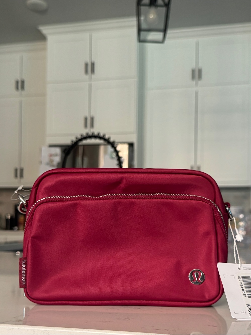 lululemon athletica Everywhere Crossbody Bag 2L Raspberry Rave NWT